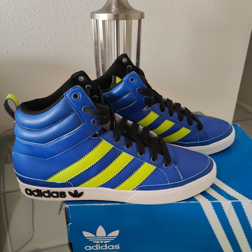 ADIDAS SNEAKERS